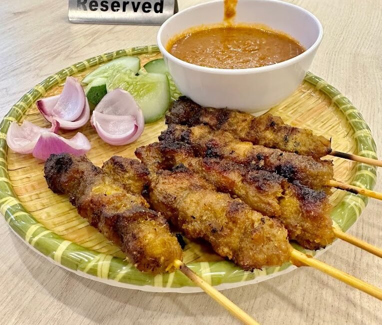 Pork Satay with Peanut Sauce at Ei8ht Avenue, Pavilion Kuala Lumpur.