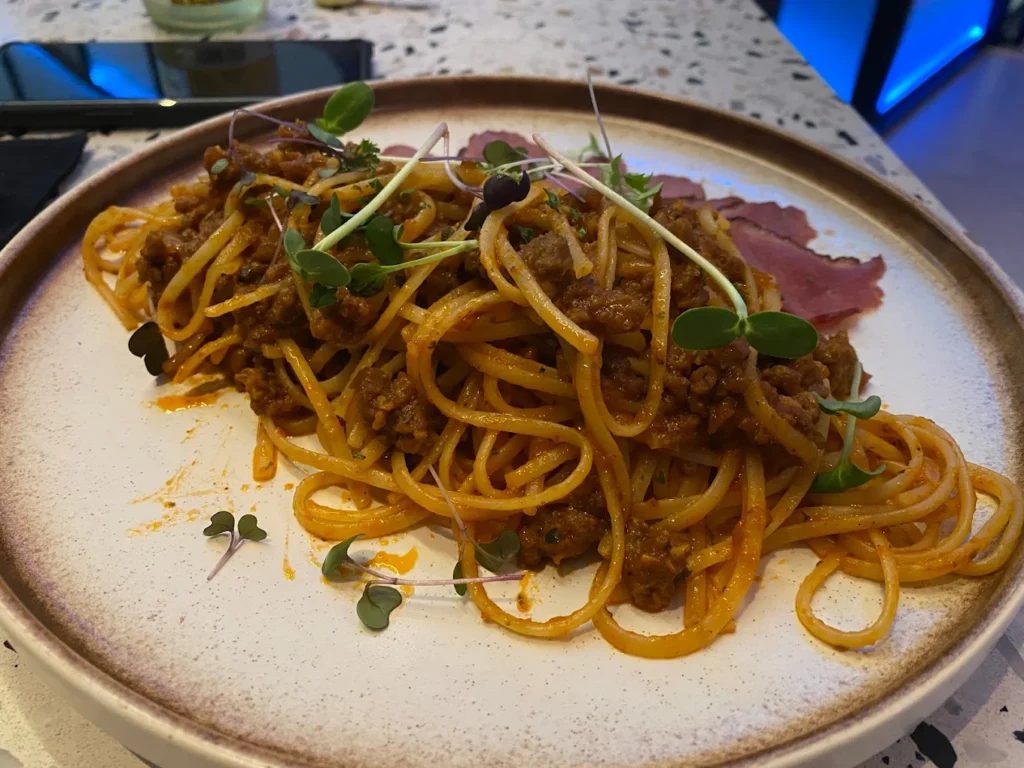 Linguine Bolognese, topped with a tomato-based meat sauce made from ground beef and onions, served at Eclipse Cafe & Meal, Gourmet Street Lalaport BBCC