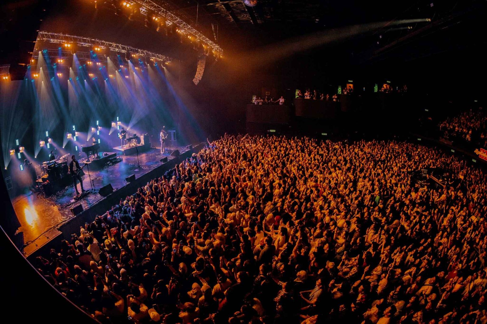 Boasting a 2,400-capacity space, Zepp KL features cutting-edge sound systems, immersive lighting, and a versatile stage setup that’s perfect for international concerts, corporate functions, and special events.