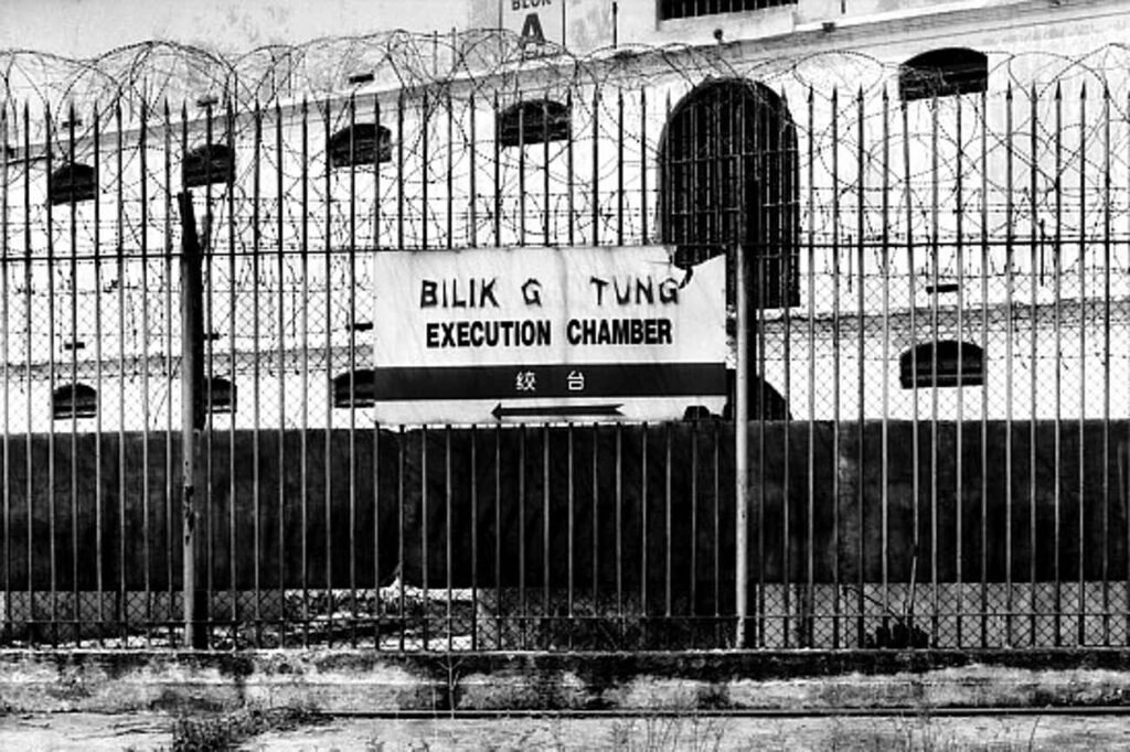 Besides frequent hangings, torture and canings, the facility was notorious for its overcrowded and harsh conditions, with small, dark cells equipped with only a shoebox-sized window.
