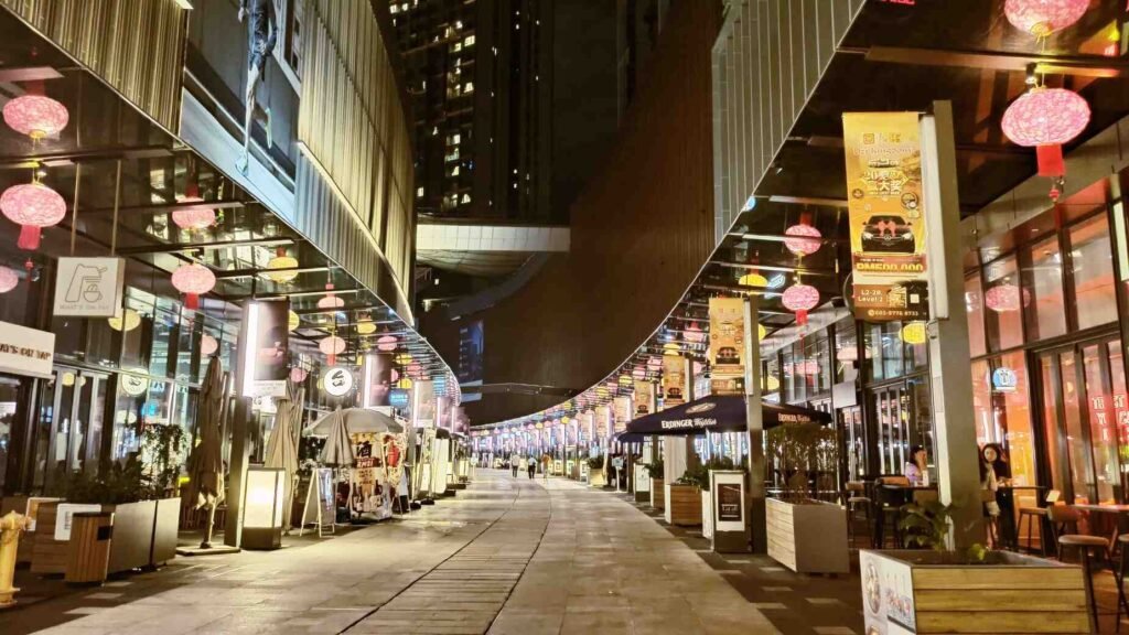 Gourmet Street at Night, LaLaport BBCC