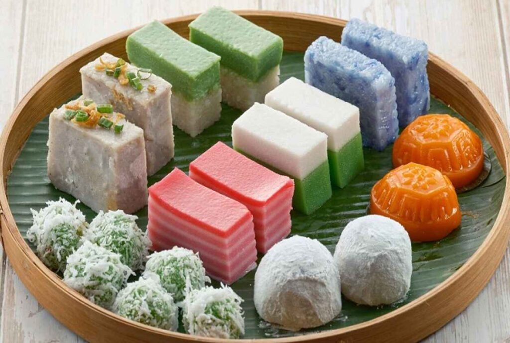 Kuih Lapis, Kuih Talam, Seri Muka, Kuih Bingka Ubi Kayu, Kuih Ketayap, Kuih Ang Ku, Huat Kuih, Pulut Tai Tai & Kuih Seri Kaya at Siew Bao & Herbal Tea, Food Place, Pavilion KL